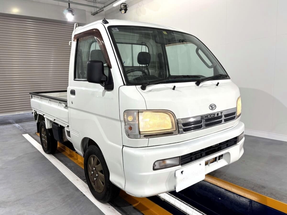 Oct. 2000 Daihatsu Hijet Truck (DHHT0047562R0612)