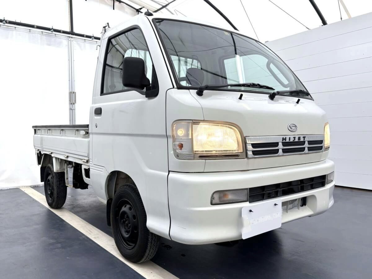 Jan. 2001 Daihatsu Hijet Truck (DHHT0094210R0806)