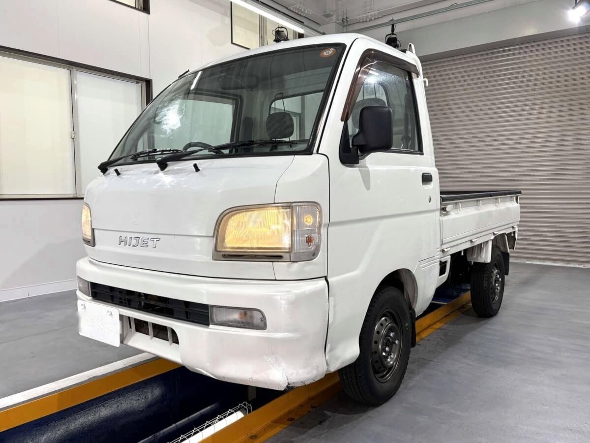 Jan. 2001 Daihatsu Hijet Truck (DHHT0098514R0806)