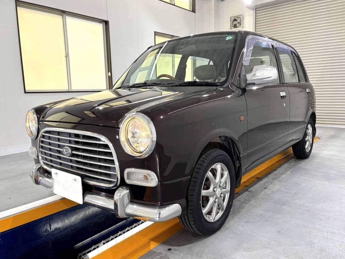 Jul. 2001 Daihatsu Mira Gino (DHMG0233934R0808)
