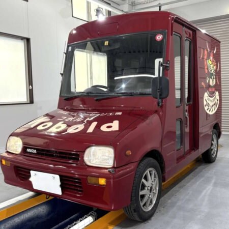 1990 Daihatsu Mira Walkthrough Van (DHMW022431R0802)