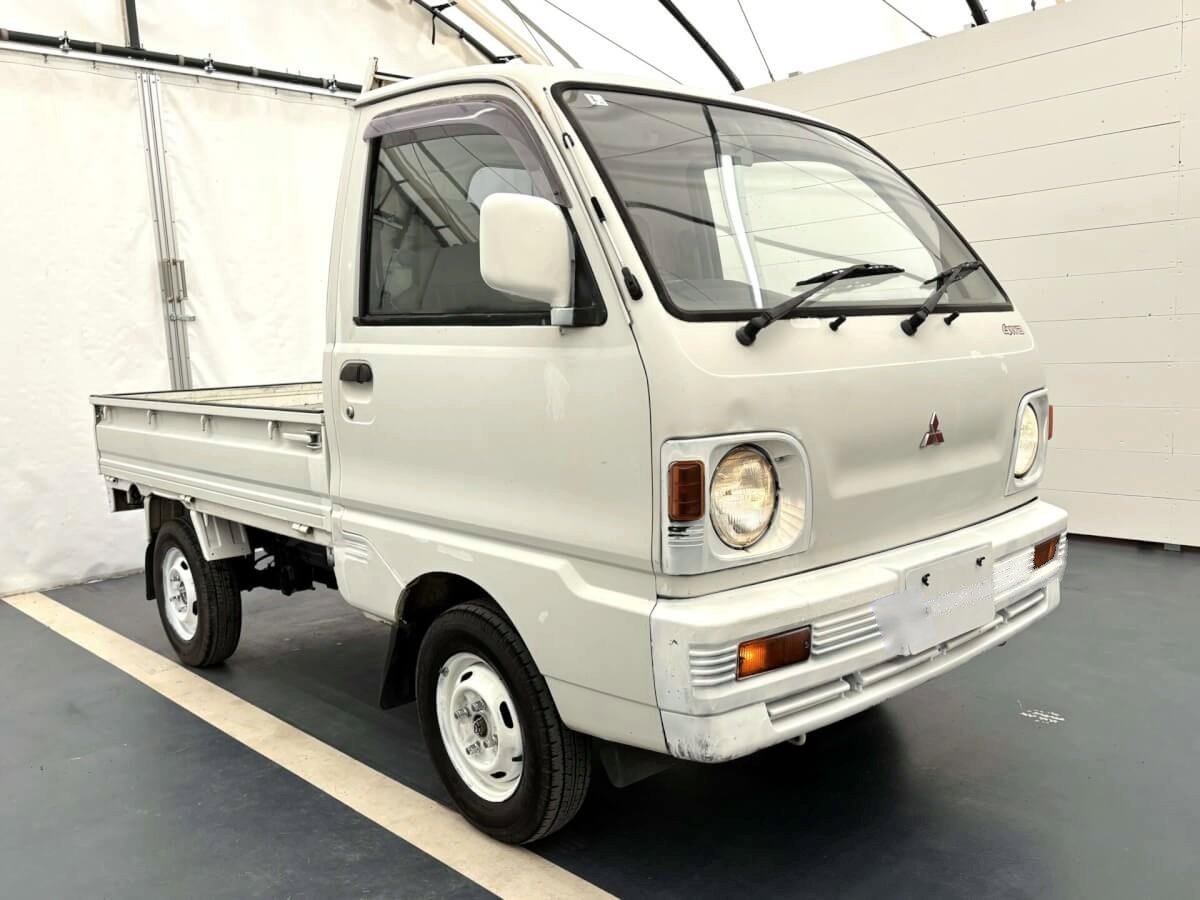 1991 Mitsubishi Minicab Truck (MBMT0018803R0808)