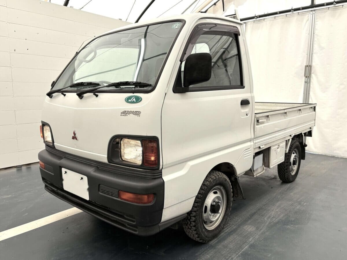 1996 Mitsubishi Minicab Truck (MBMT0403973R0807)