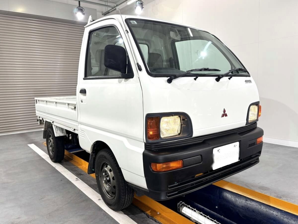 1996 Mitsubishi Minicab Truck (MBMT0407781R0804)