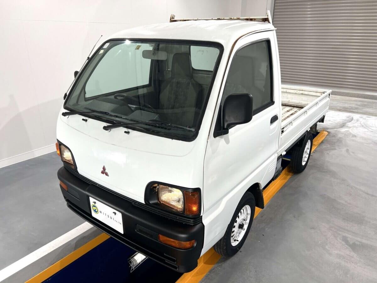 1996 Mitsubishi Minicab Truck (MBMT0418080R0605)