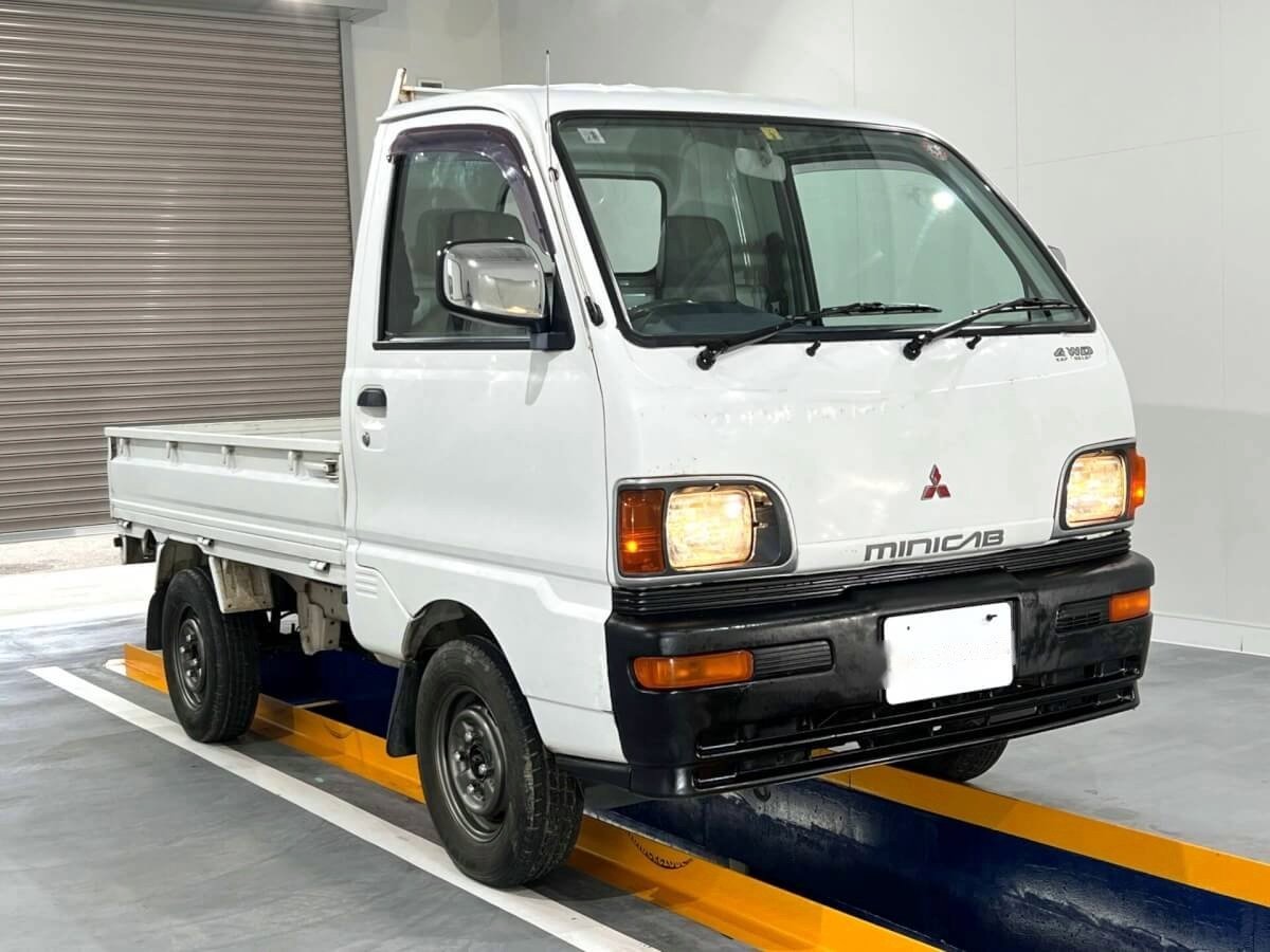 1997 Mitsubishi Minicab Truck (MBMT0442266R0705)
