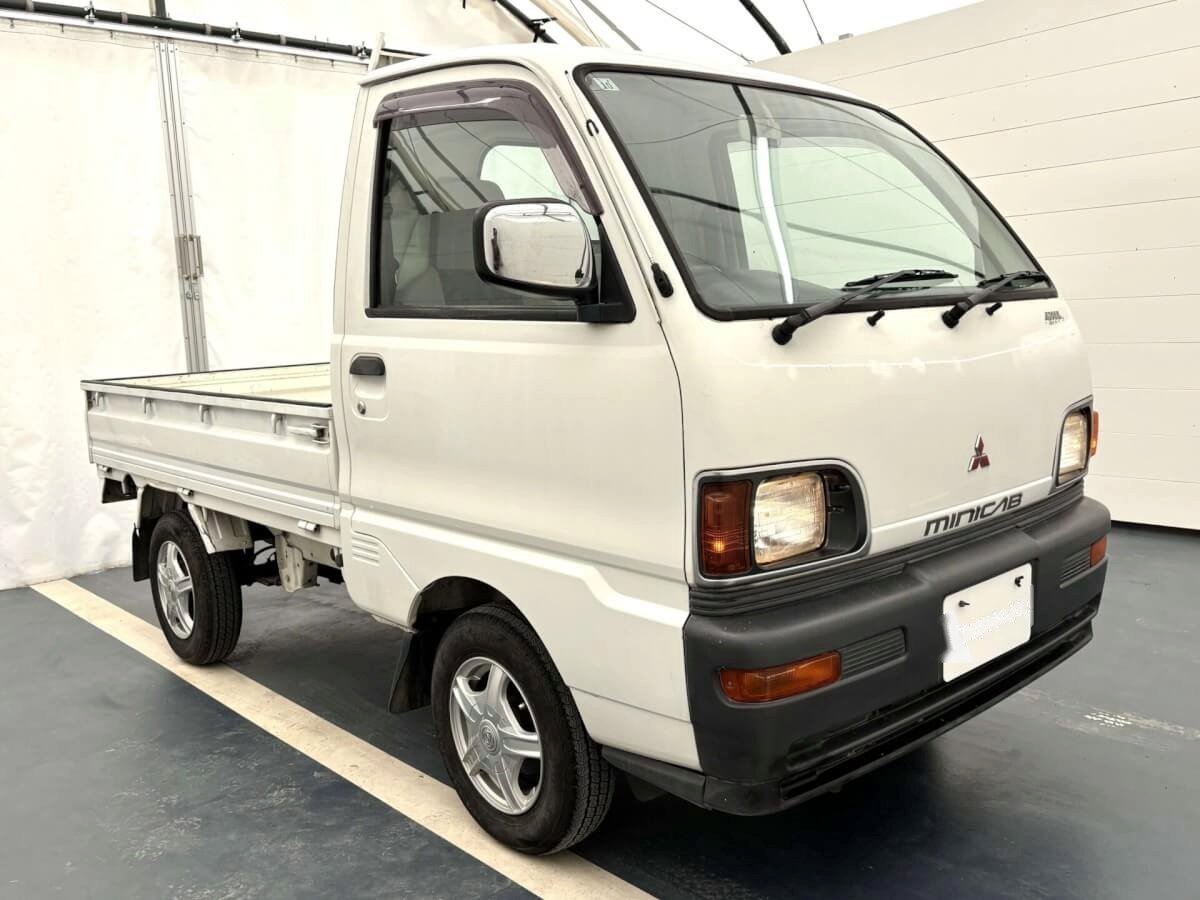 1997 Mitsubishi Minicab Truck (MBMT0450858R0807)