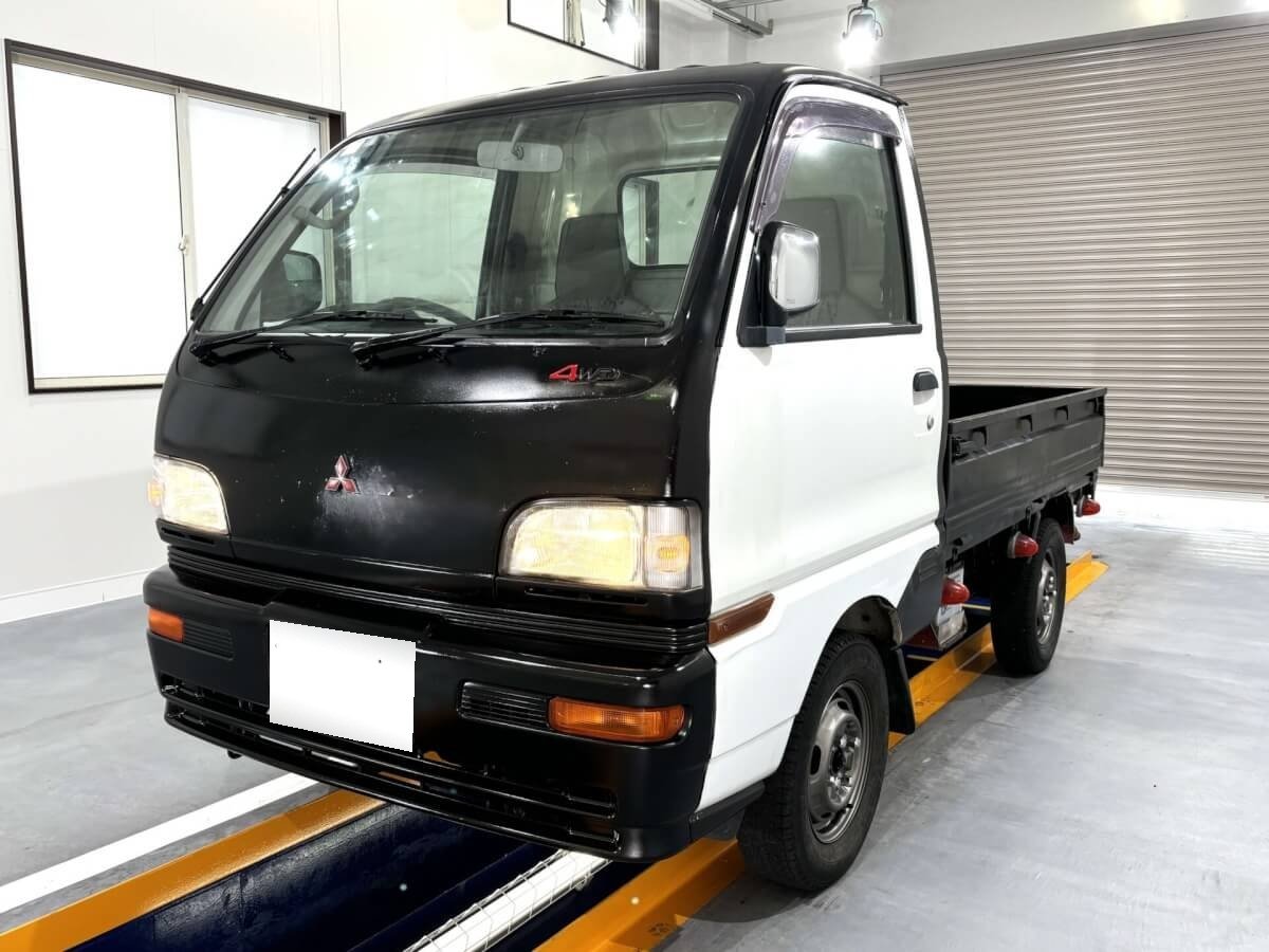 1997 Mitsubishi Minicab Truck (MBMT0454917R0607)