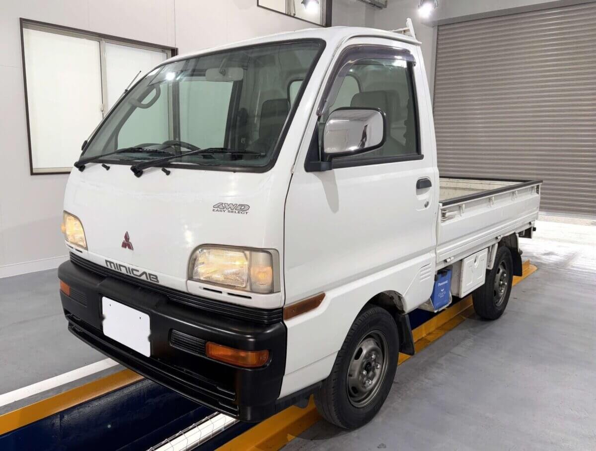 1998 Mitsubishi Minicab Truck (MBMT0507728R0705)