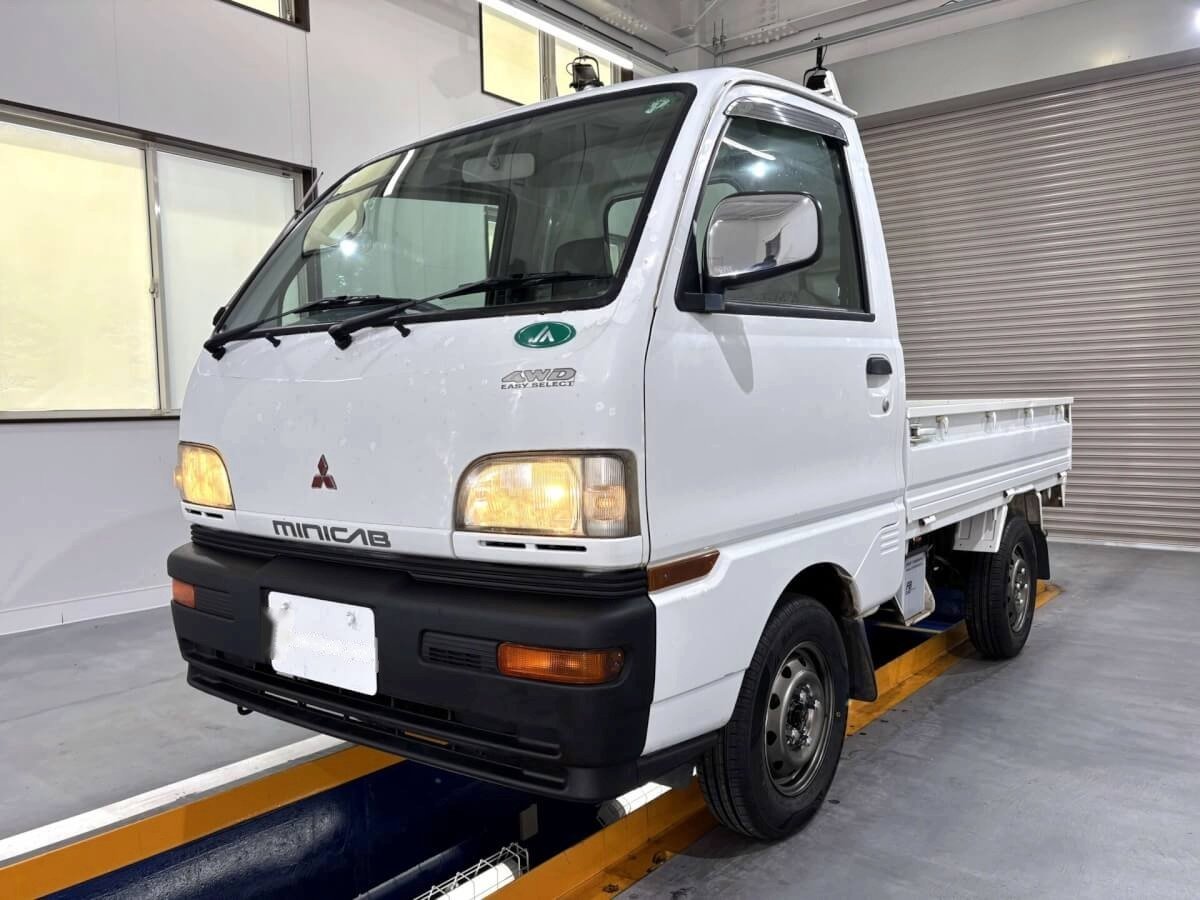 1999 Mitsubishi Minicab Truck (MBMT0524052R0806)