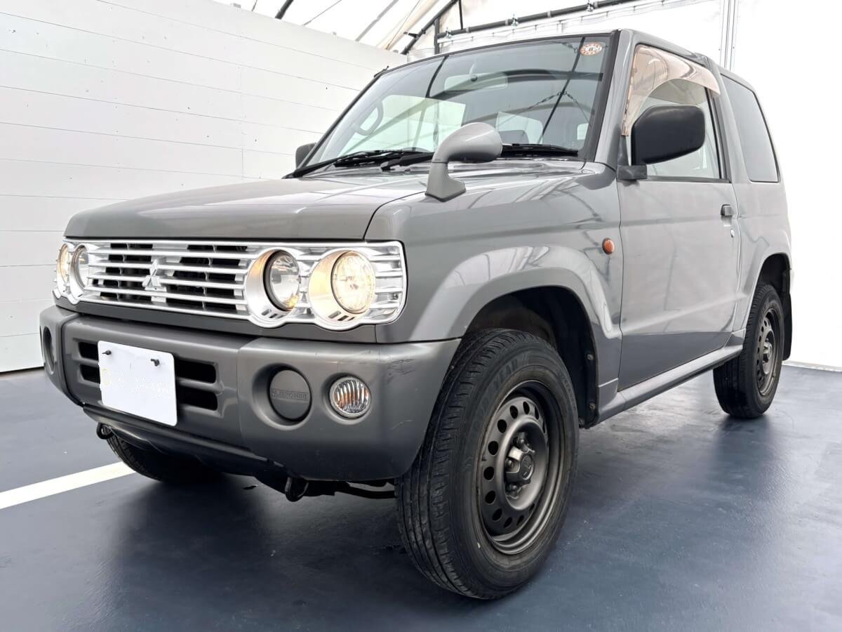 2001 Mitsubishi Pajero Mini (MBPM0200318R0805)
