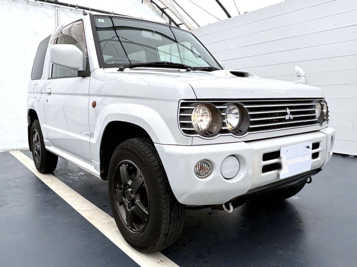 Apr. 2001 Mitsubishi Pajero Mini (MBPM0202875R0805)