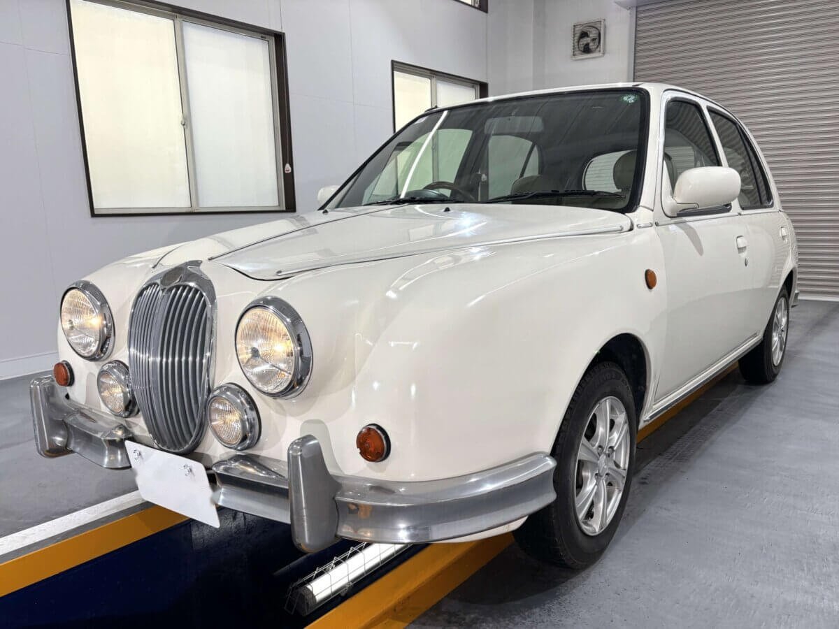 Jul. 1999 Mitsuoka Viewt (MOVT828115R0712)