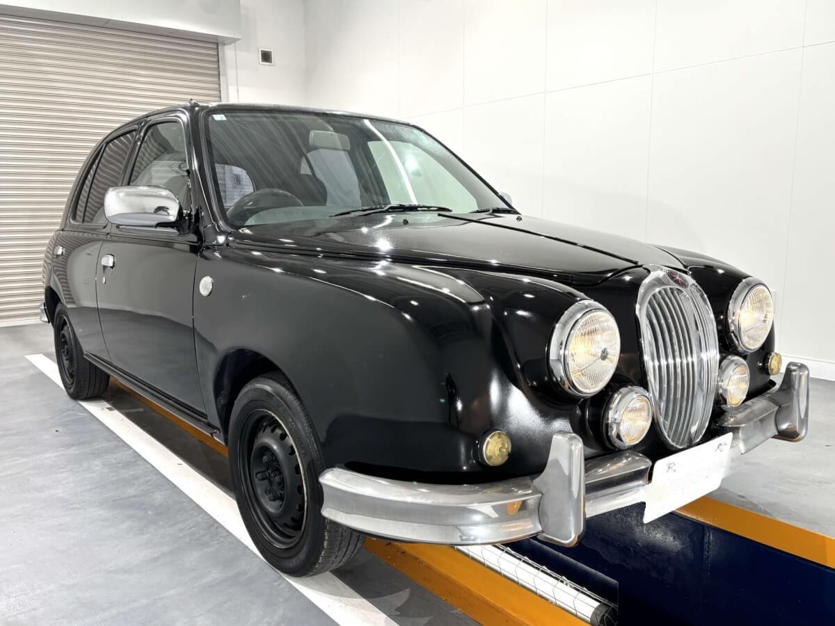 Mar. 2001 Mitsuoka Viewt (MOVT946308R0712)