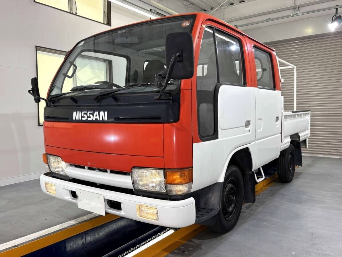 Dec. 1994 Nissan Atlas Truck (NSAT011330R0807)