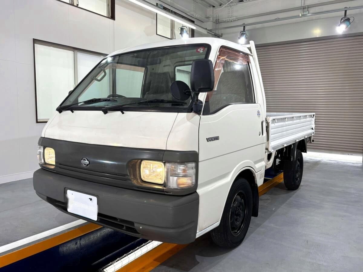 Nov. 1998 Nissan Vanette Truck (NSVT208202R0705)