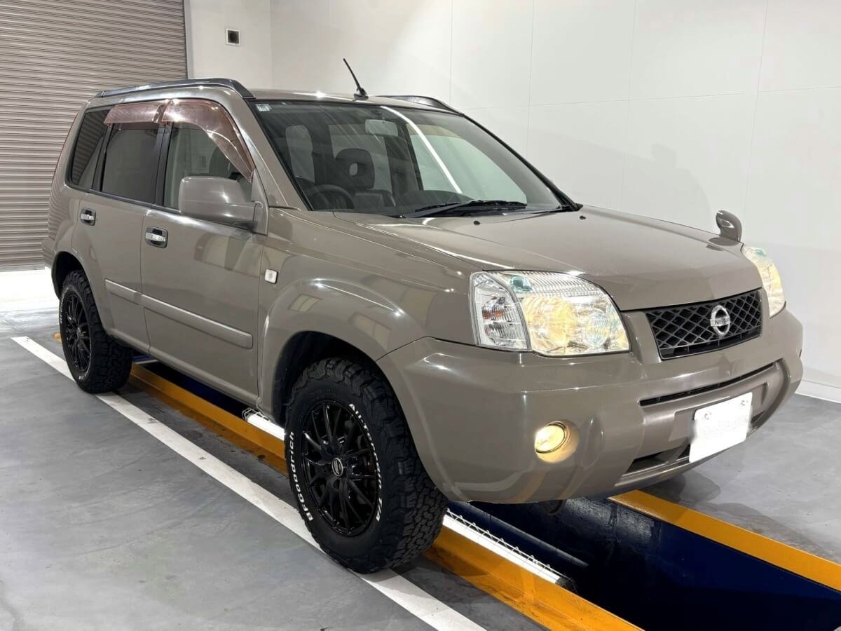Jan. 2006 Nissan X-Trail (NSXT202683R0807)