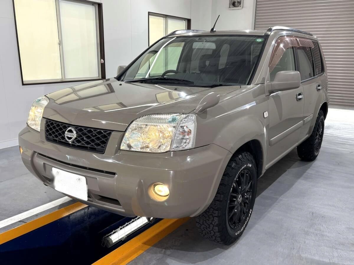Jan. 2006 Nissan X-Trail (NSXT202683R0807)