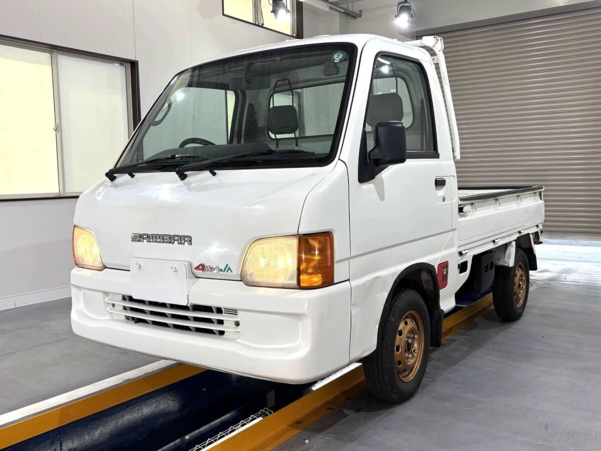 Aug. 2001 Subaru Sambar Truck (SBST108385R0807)