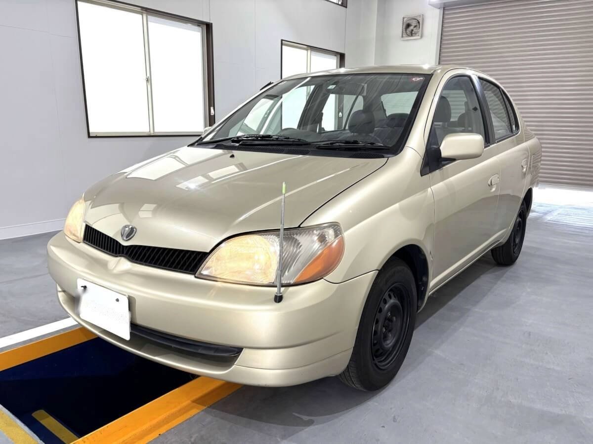 Feb. 2000 Toyota Platz (TYPZ0016929R0703)