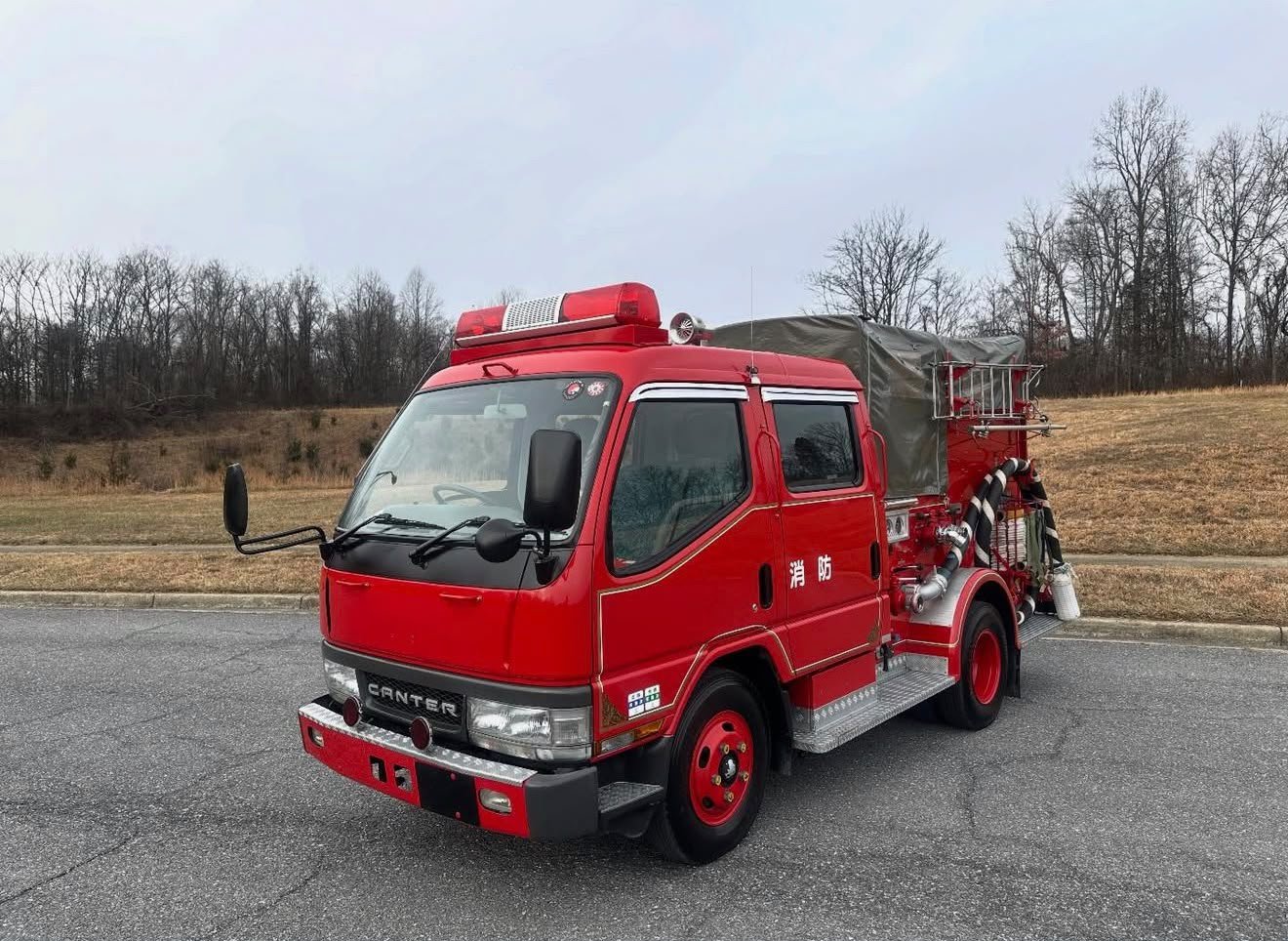WhatsApp Image 2026-10-01 at 15.59.41 1999 MITSUBISHI CANTER FE53EB JAPANESE FIRE TRUCK - Image 1
